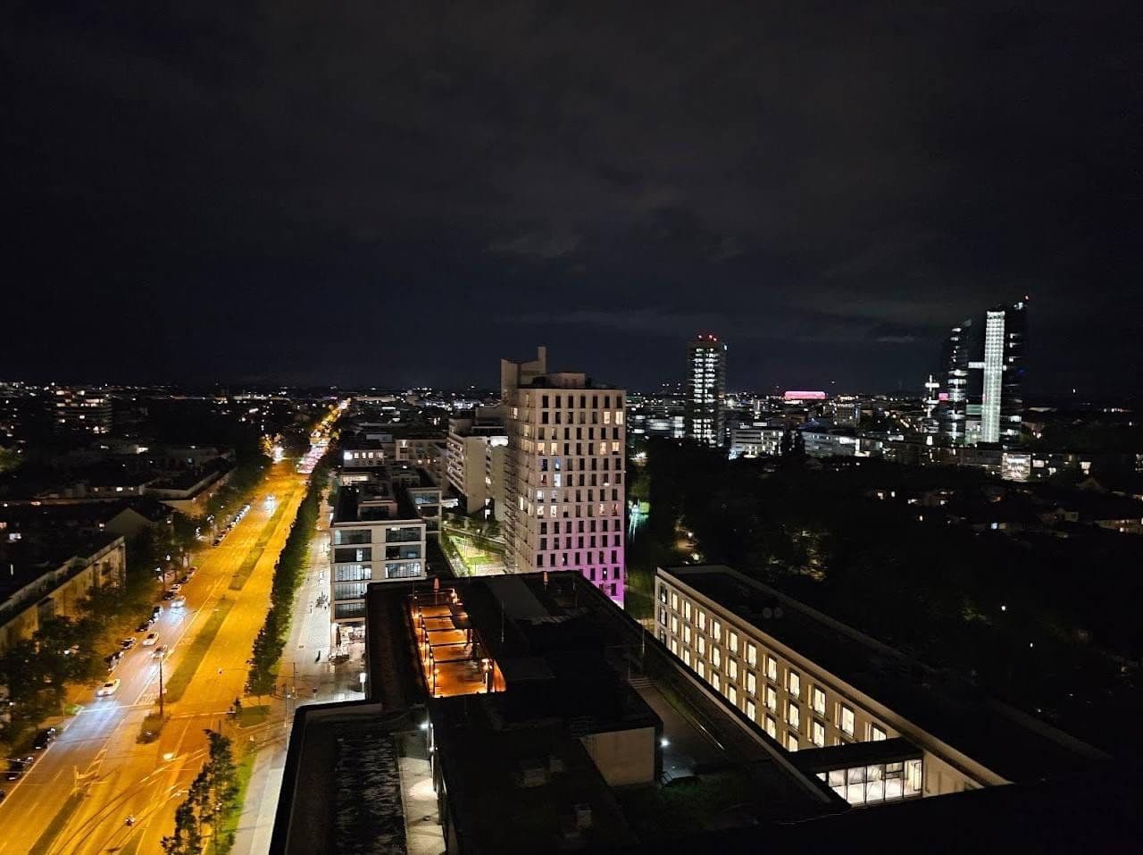 Prenájom domu 110 m², pozemek 102 m², Leopoldstraße 217, München, Bavorsko Prenájom domu 110 m², pozemek 102 m², Leopoldstraße 217, München, Bavorsko