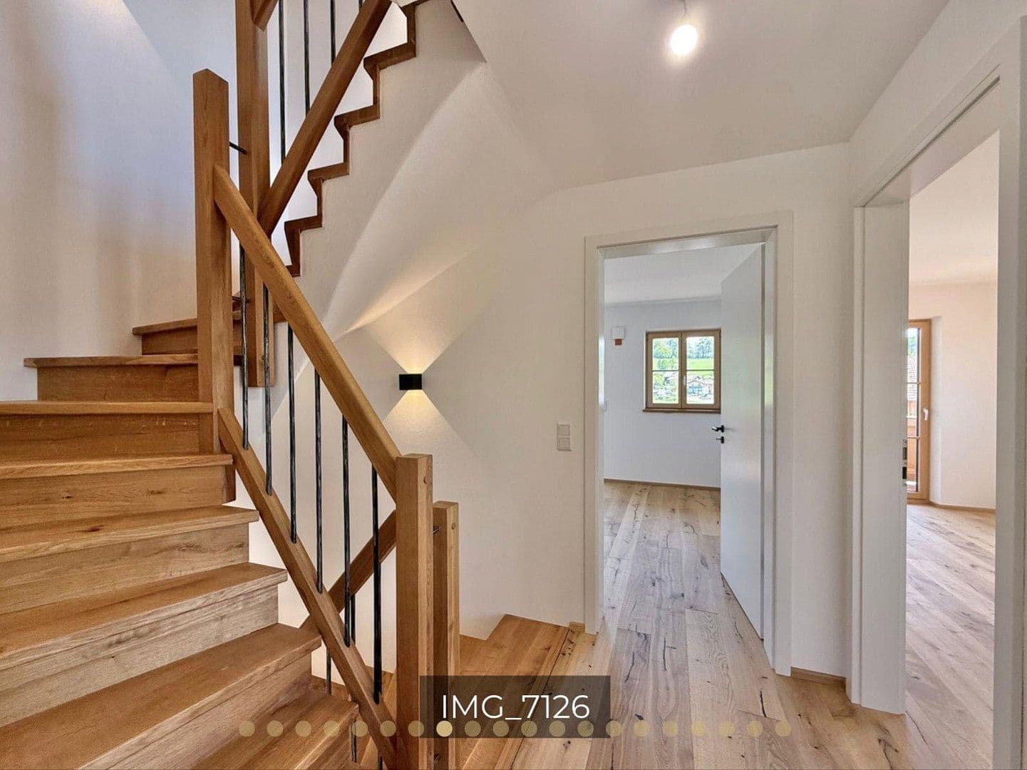 Predaj domu 151 m², pozemek 332 m², Pfarrer-Koller-Weg 6, Dietramszell, Bavorsko Predaj domu 151 m², pozemek 332 m², Pfarrer-Koller-Weg 6, Dietramszell, Bavorsko