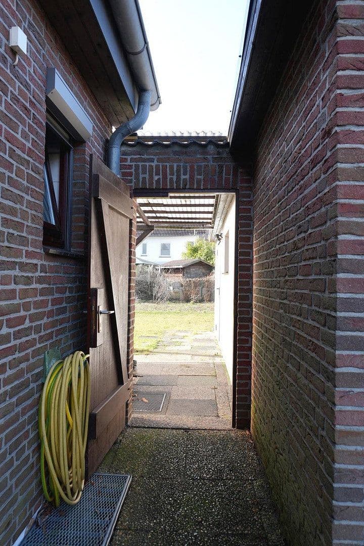 Predaj domu 116 m², pozemek 723 m², Malente, Šlezvicko-Holštajnsko Predaj domu 116 m², pozemek 723 m², Malente, Šlezvicko-Holštajnsko