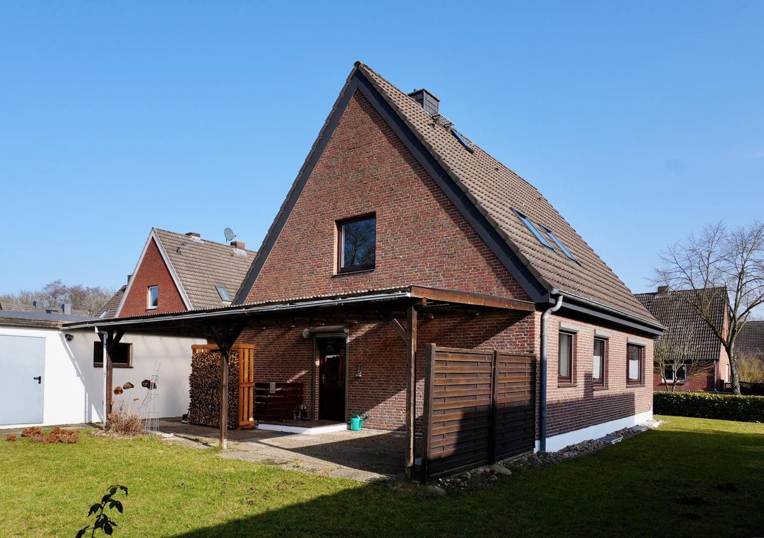 Predaj domu 116 m², pozemek 723 m², Malente, Šlezvicko-Holštajnsko Predaj domu 116 m², pozemek 723 m², Malente, Šlezvicko-Holštajnsko