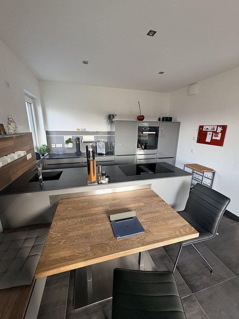 Predaj bytu 3-izbový 114 m², Chemnitz, Sasko Predaj bytu 3-izbový 114 m², Chemnitz, Sasko