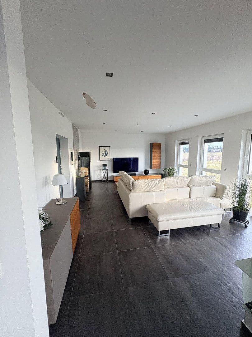 Predaj bytu 3-izbový 114 m², Chemnitz, Sasko Predaj bytu 3-izbový 114 m², Chemnitz, Sasko