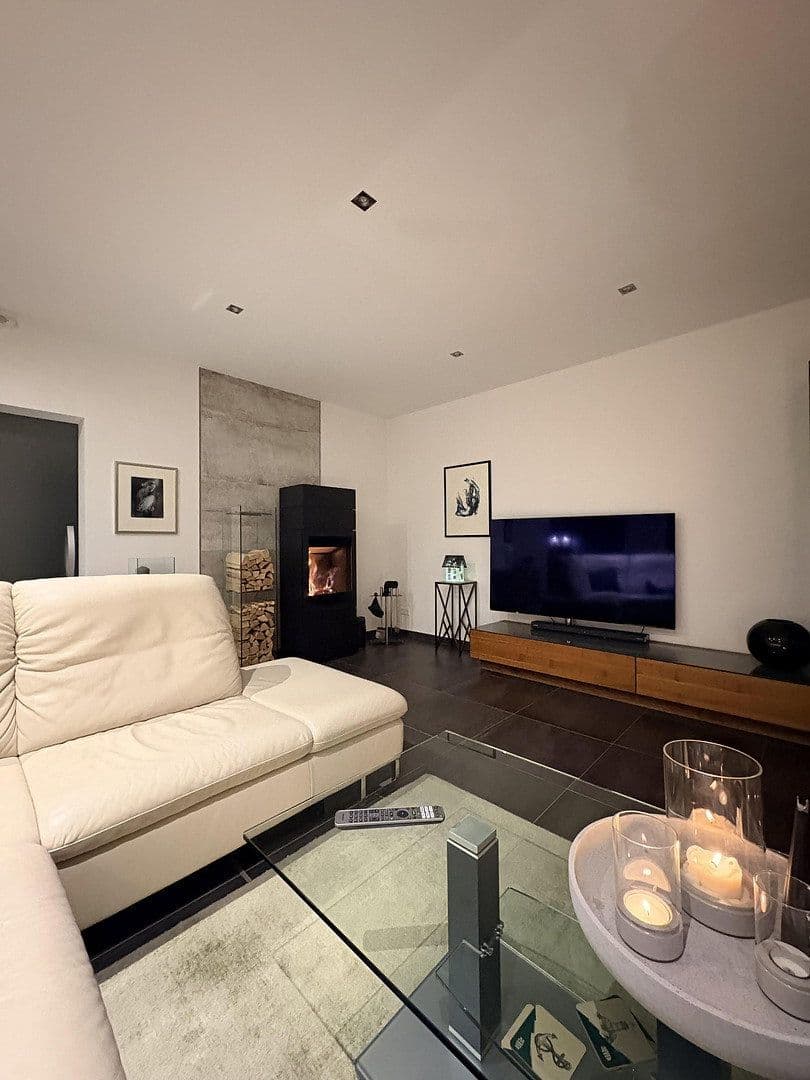 Predaj bytu 3-izbový 114 m², Chemnitz, Sasko Predaj bytu 3-izbový 114 m², Chemnitz, Sasko