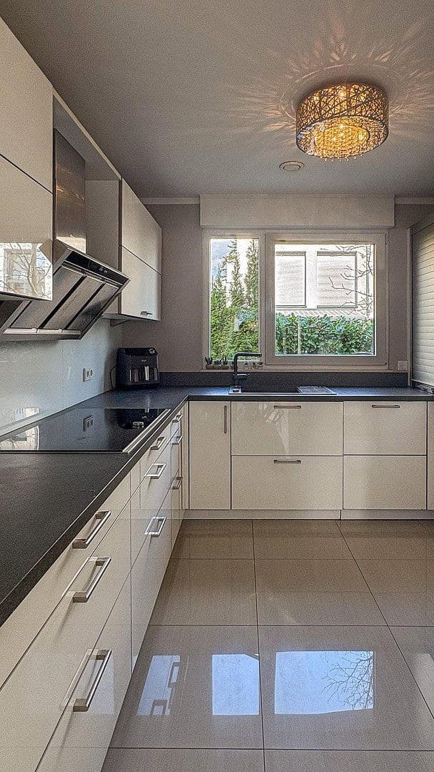 Predaj domu 133 m², pozemek 222 m², Hamburg, Hamburg Predaj domu 133 m², pozemek 222 m², Hamburg, Hamburg