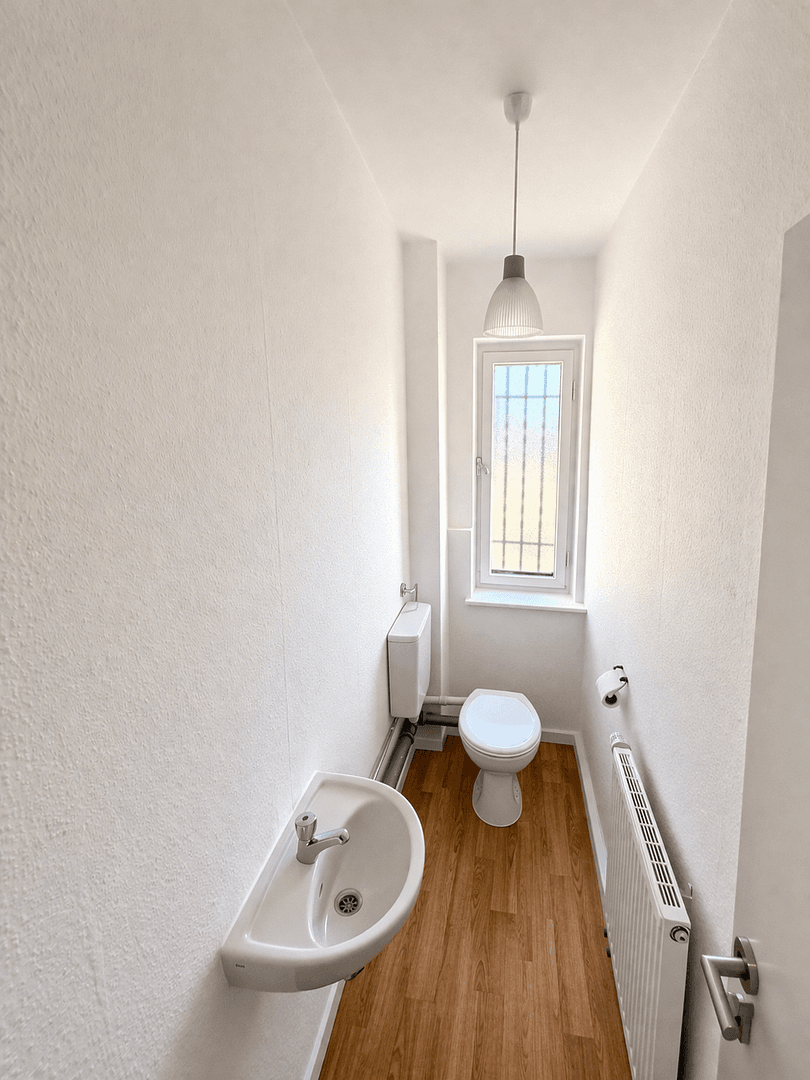 Prenájom bytu 4-izbový 120 m², Bucher Straße 97, Nürnberg, Bavorsko Prenájom bytu 4-izbový 120 m², Bucher Straße 97, Nürnberg, Bavorsko