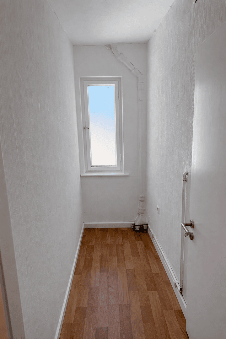 Prenájom bytu 4-izbový 120 m², Bucher Straße 97, Nürnberg, Bavorsko Prenájom bytu 4-izbový 120 m², Bucher Straße 97, Nürnberg, Bavorsko