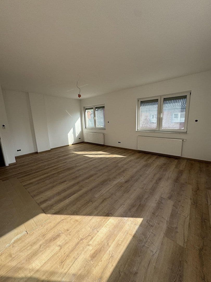 Prenájom bytu 2-izbový 82 m², Delligsen, Dolné Sasko Prenájom bytu 2-izbový 82 m², Delligsen, Dolné Sasko