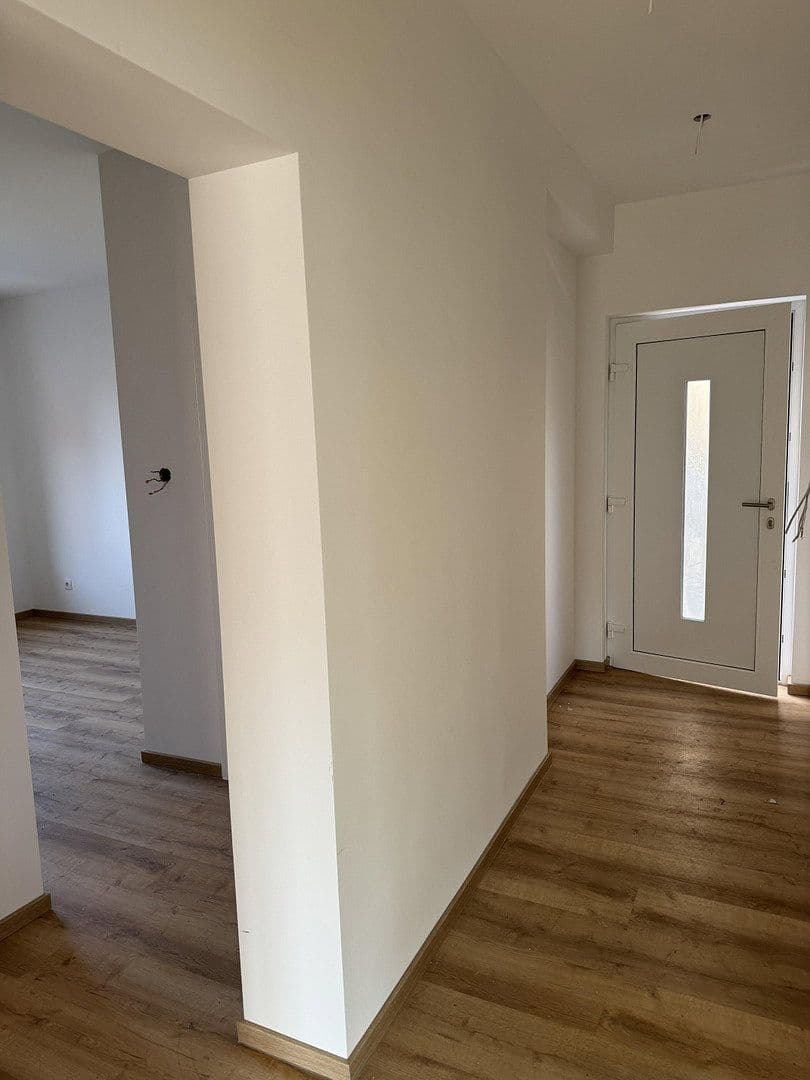 Prenájom bytu 2-izbový 82 m², Delligsen, Dolné Sasko Prenájom bytu 2-izbový 82 m², Delligsen, Dolné Sasko