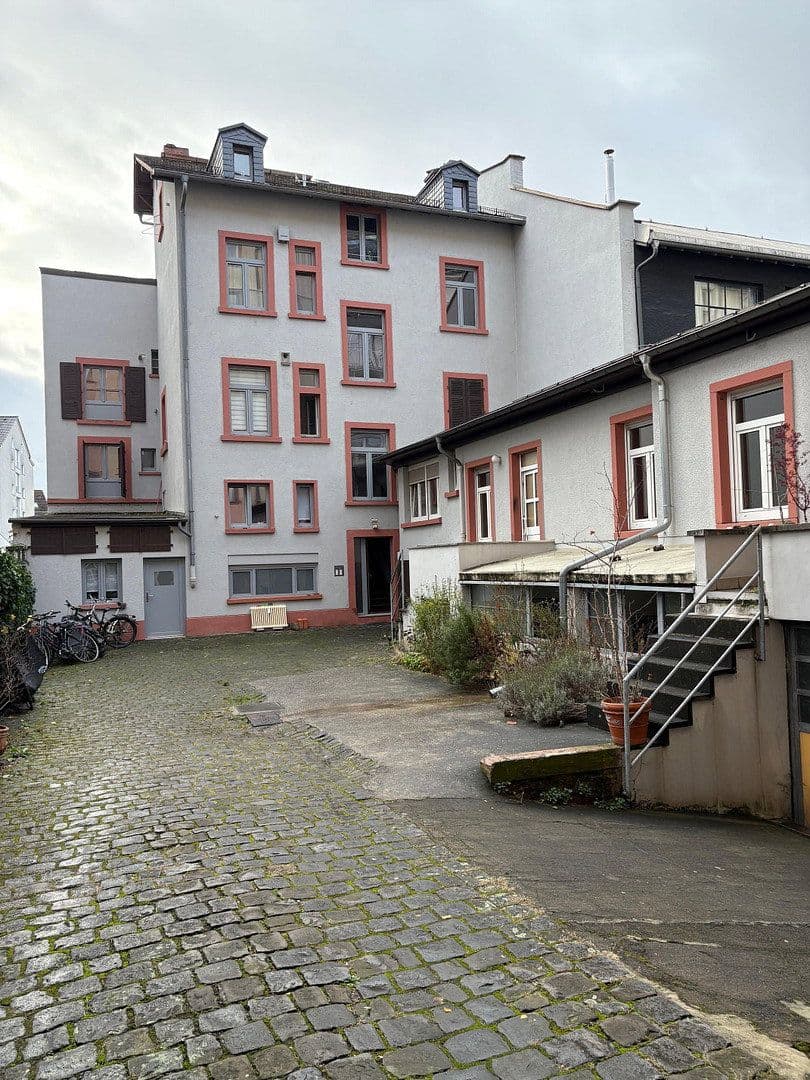 Prenájom bytu 2-izbový 46 m², Frankfurt am Main, Hesensko Prenájom bytu 2-izbový 46 m², Frankfurt am Main, Hesensko