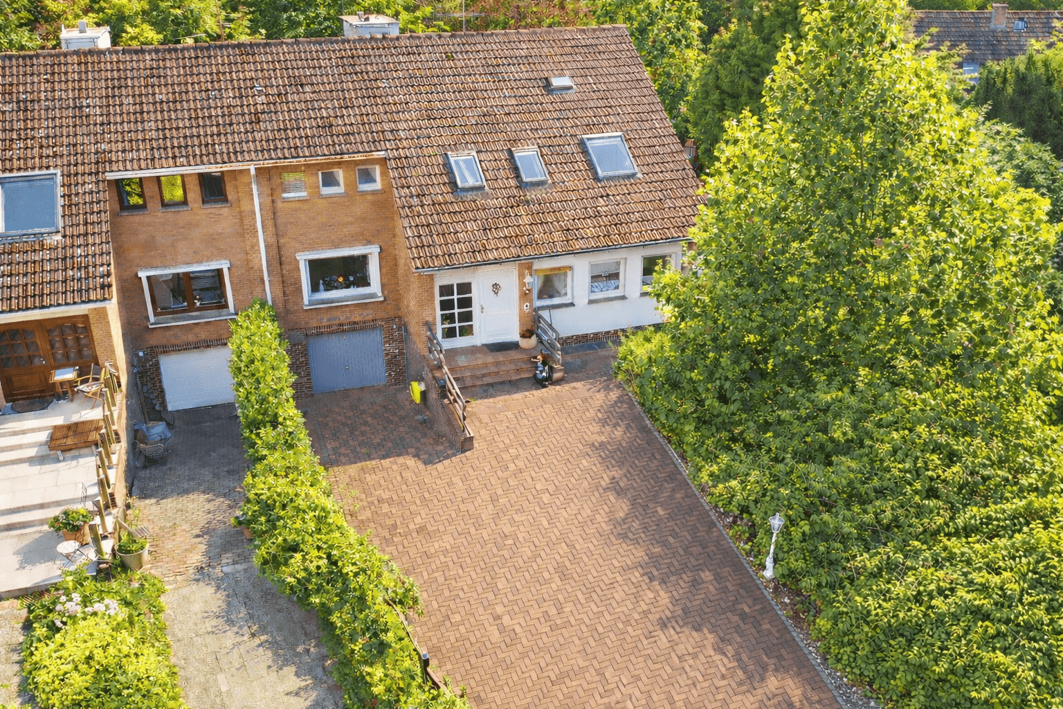 Predaj domu 165 m², pozemek 768 m², Stuhr, Dolné Sasko Predaj domu 165 m², pozemek 768 m², Stuhr, Dolné Sasko