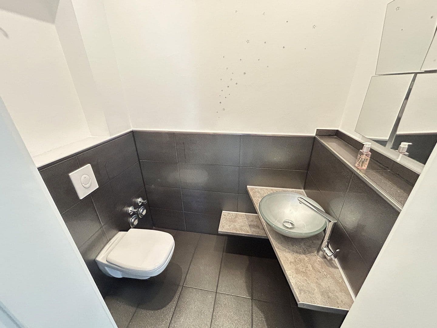 Predaj bytu 5-izbový 226 m², Lambertusstr. 36, Troisdorf, Severné Porýnie - Westfálsko Predaj bytu 5-izbový 226 m², Lambertusstr. 36, Troisdorf, Severné Porýnie - Westfálsko