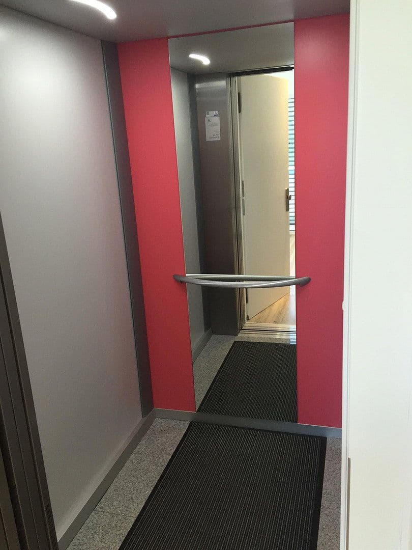 Predaj bytu 5-izbový 226 m², Lambertusstr. 36, Troisdorf, Severné Porýnie - Westfálsko Predaj bytu 5-izbový 226 m², Lambertusstr. 36, Troisdorf, Severné Porýnie - Westfálsko