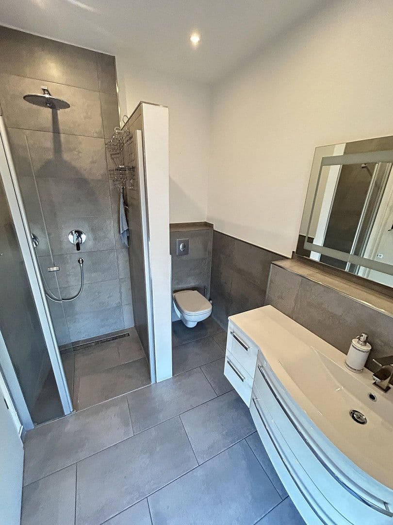 Predaj bytu 5-izbový 226 m², Lambertusstr. 36, Troisdorf, Severné Porýnie - Westfálsko Predaj bytu 5-izbový 226 m², Lambertusstr. 36, Troisdorf, Severné Porýnie - Westfálsko