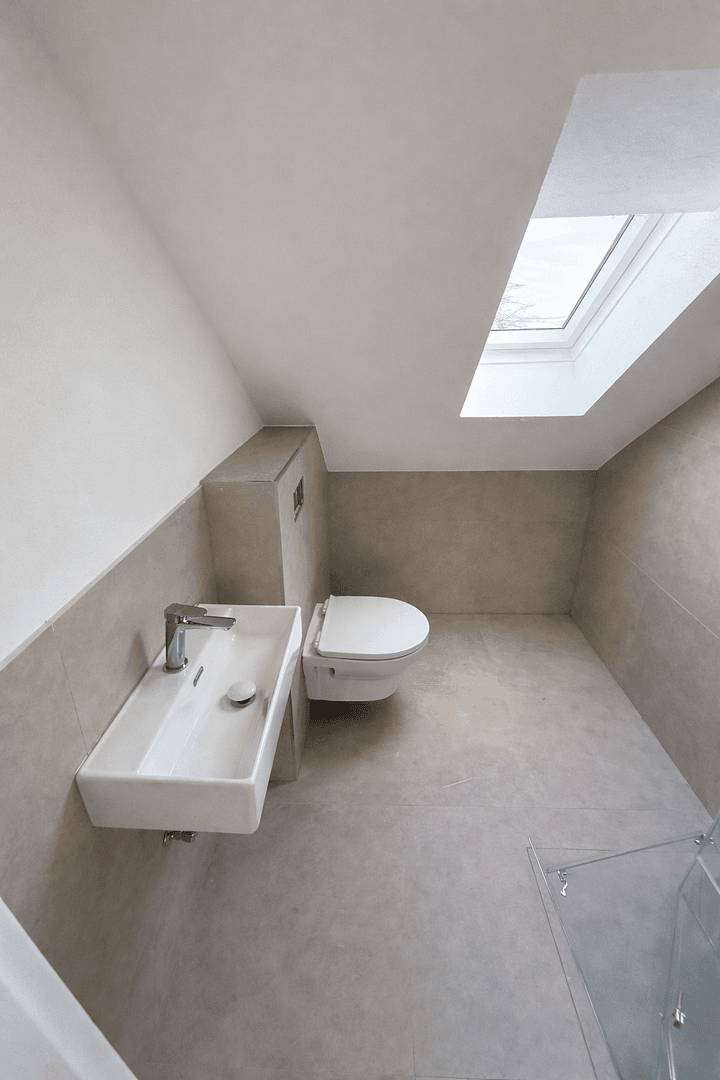 Prenájom bytu 4-izbový 15 m², Erlangen, Bavorsko Prenájom bytu 4-izbový 15 m², Erlangen, Bavorsko