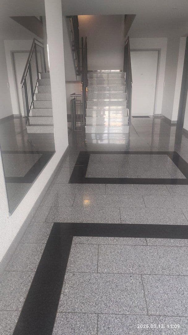 Prenájom bytu 2-izbový 68 m², An der Lindenallee 24, Frankfurt am Main, Hesensko Prenájom bytu 2-izbový 68 m², An der Lindenallee 24, Frankfurt am Main, Hesensko