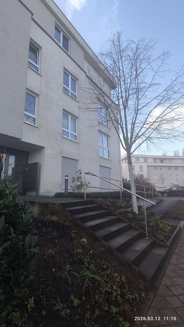 Prenájom bytu 2-izbový 68 m², An der Lindenallee 24, Frankfurt am Main, Hesensko Prenájom bytu 2-izbový 68 m², An der Lindenallee 24, Frankfurt am Main, Hesensko