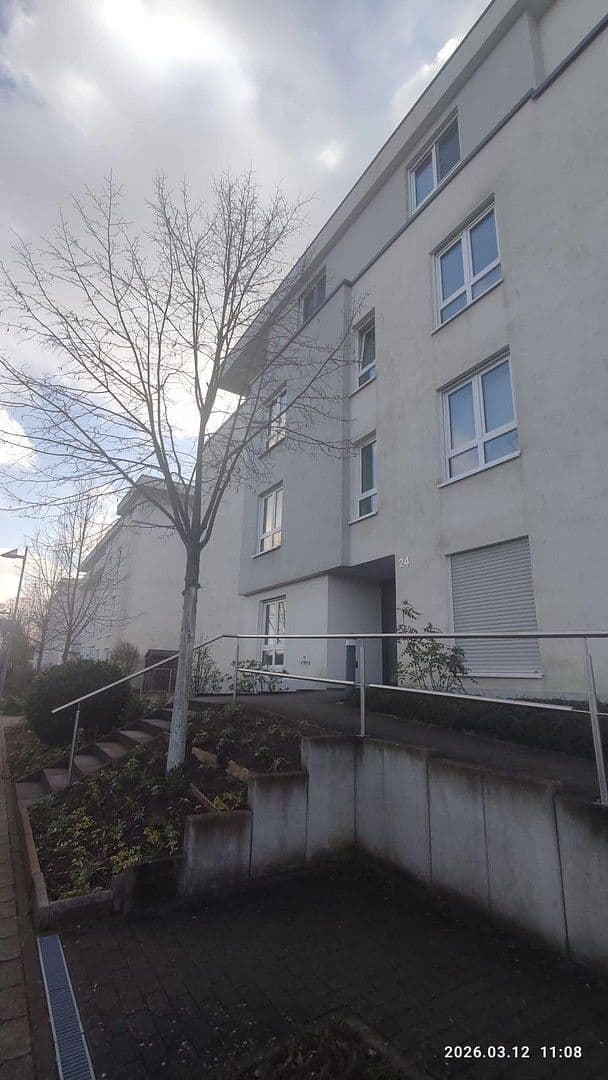 Prenájom bytu 2-izbový 68 m², An der Lindenallee 24, Frankfurt am Main, Hesensko Prenájom bytu 2-izbový 68 m², An der Lindenallee 24, Frankfurt am Main, Hesensko