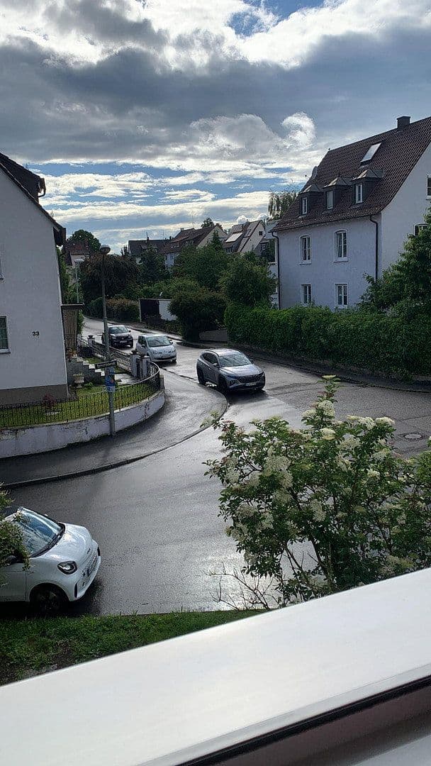 Prenájom bytu 3-izbový 70 m², Hegaustr., Stuttgart, Bádensko-Wurttembersko Prenájom bytu 3-izbový 70 m², Hegaustr., Stuttgart, Bádensko-Wurttembersko