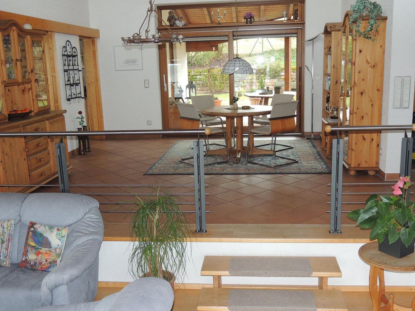 Predaj domu 181 m², pozemek 617 m², Hangstraße 18, Nünschweiler, Porýnie-Falcko Predaj domu 181 m², pozemek 617 m², Hangstraße 18, Nünschweiler, Porýnie-Falcko