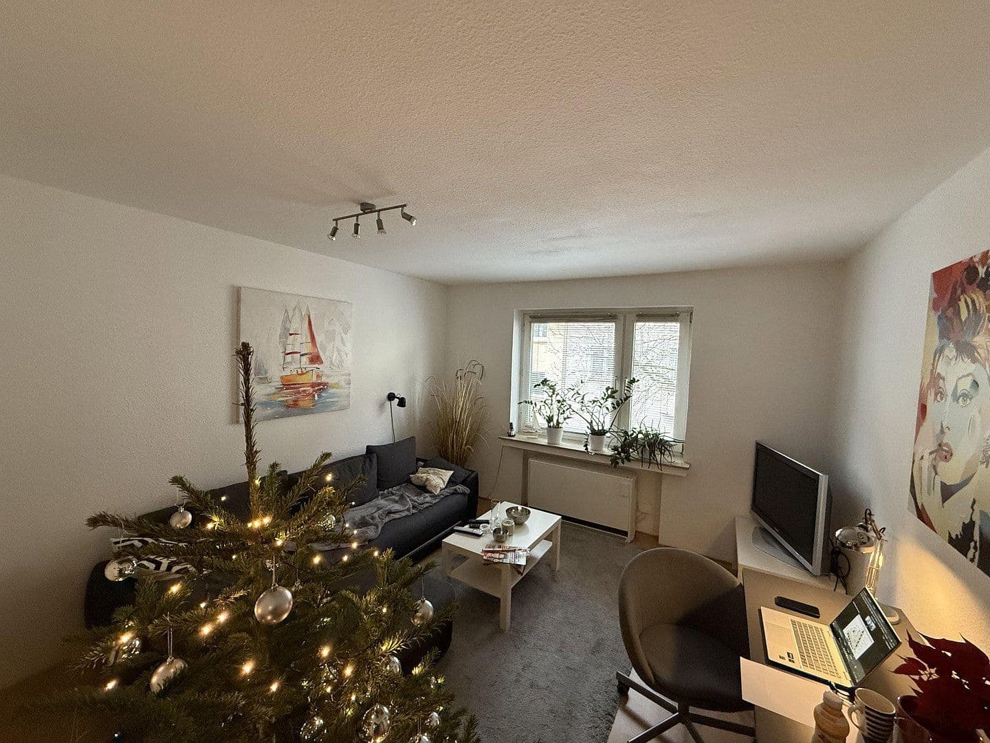 Prenájom bytu 2-izbový 50 m², Küntzelstr.53, Essen, Severné Porýnie - Westfálsko Prenájom bytu 2-izbový 50 m², Küntzelstr.53, Essen, Severné Porýnie - Westfálsko