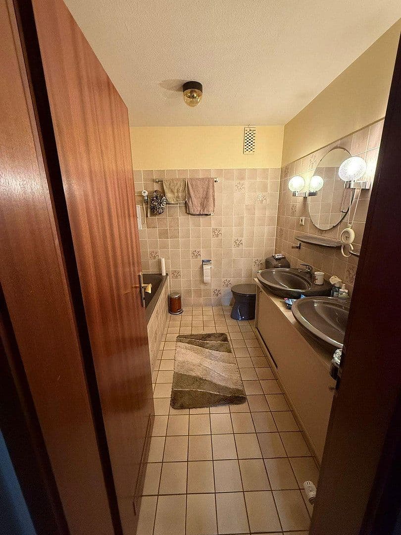 Predaj bytu 4-izbový 126 m², Wiesenau 30-32, Frankfurt, Hesensko Predaj bytu 4-izbový 126 m², Wiesenau 30-32, Frankfurt, Hesensko