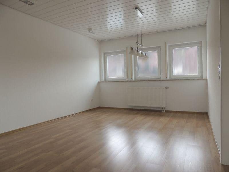 Prenájom bytu 3-izbový 92 m², Mössingen, Bádensko-Wurttembersko Prenájom bytu 3-izbový 92 m², Mössingen, Bádensko-Wurttembersko