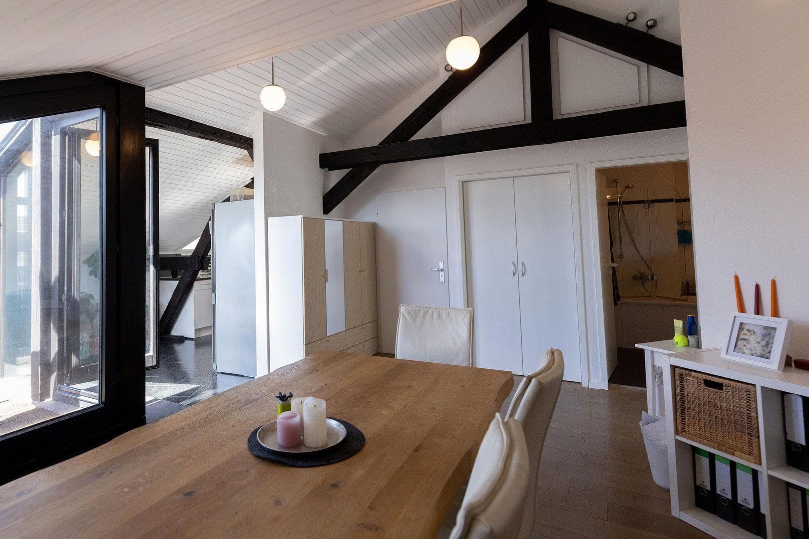 Predaj bytu 2-izbový 77 m², Bonn, Severné Porýnie - Westfálsko Predaj bytu 2-izbový 77 m², Bonn, Severné Porýnie - Westfálsko