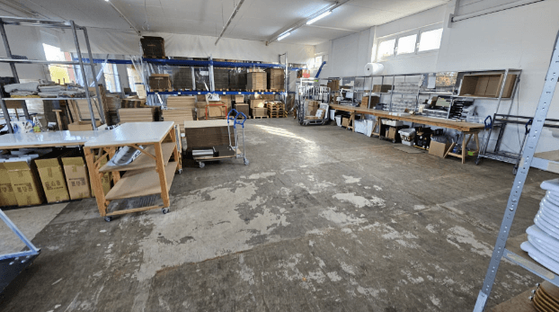 Predaj nebytového priestoru 2.950 m², Niederau, Sasko Predaj nebytového priestoru 2.950 m², Niederau, Sasko