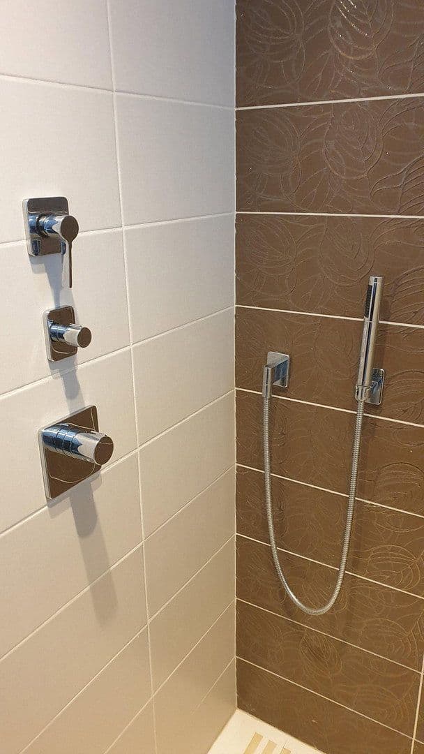 Predaj domu 1.350 m², pozemek 1.370 m², Am Goldberg 9, Heusenstamm, Hesensko Predaj domu 1.350 m², pozemek 1.370 m², Am Goldberg 9, Heusenstamm, Hesensko