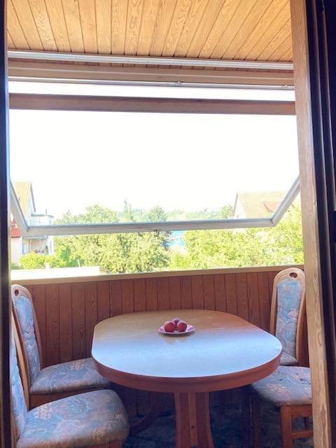 Prenájom bytu 3-izbový 75 m², Stuttgart, Bádensko-Wurttembersko Prenájom bytu 3-izbový 75 m², Stuttgart, Bádensko-Wurttembersko