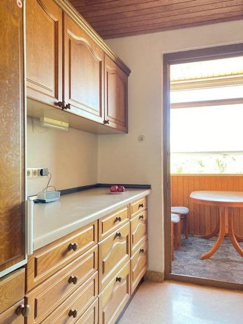 Prenájom bytu 3-izbový 75 m², Stuttgart, Bádensko-Wurttembersko Prenájom bytu 3-izbový 75 m², Stuttgart, Bádensko-Wurttembersko