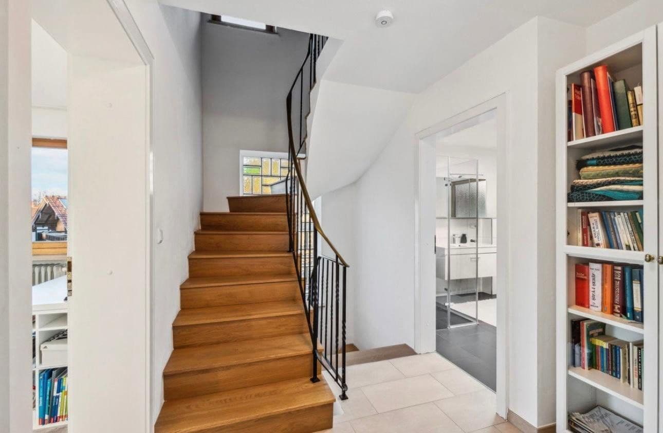 Predaj domu 133 m², pozemek 351 m², Birkenstraße 19, Miesbach, Bavorsko Predaj domu 133 m², pozemek 351 m², Birkenstraße 19, Miesbach, Bavorsko