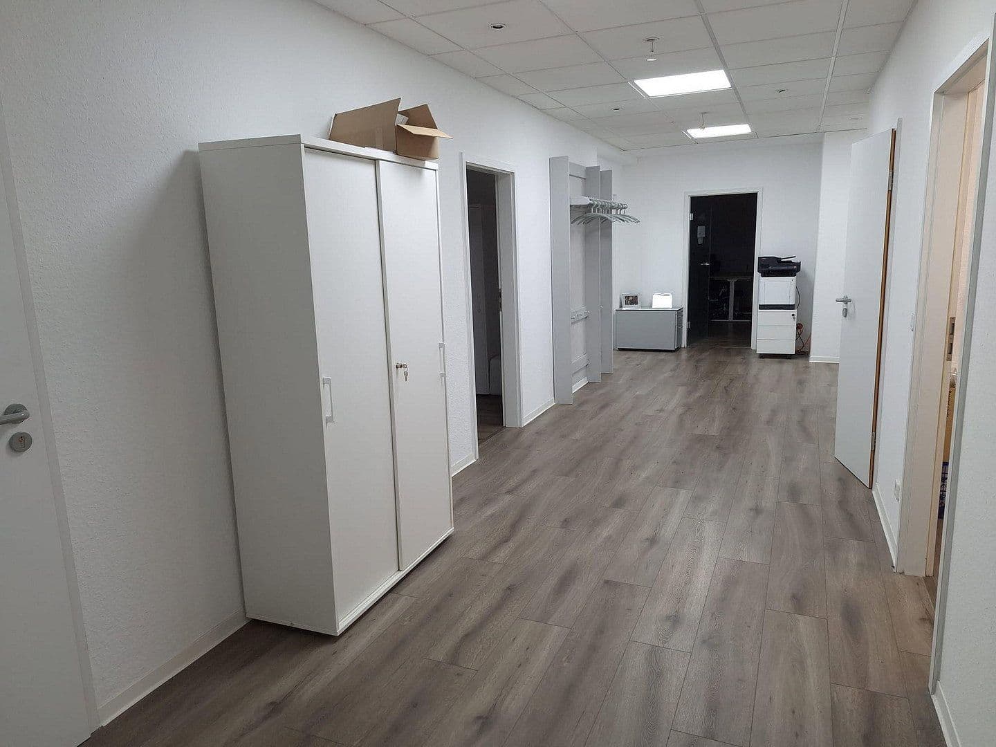 Prenájom kancelárie 165 m², Untergrünewalderstr. 18a, Wuppertal, Severné Porýnie - Westfálsko Prenájom kancelárie 165 m², Untergrünewalderstr. 18a, Wuppertal, Severné Porýnie - Westfálsko