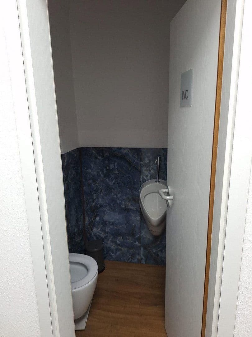 Prenájom kancelárie 165 m², Untergrünewalderstr. 18a, Wuppertal, Severné Porýnie - Westfálsko Prenájom kancelárie 165 m², Untergrünewalderstr. 18a, Wuppertal, Severné Porýnie - Westfálsko