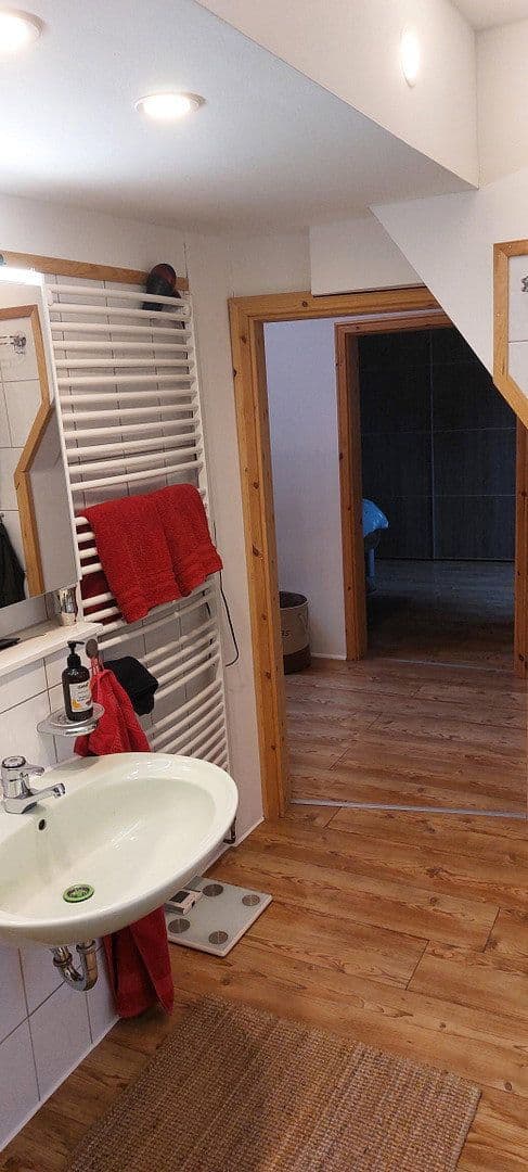 Predaj domu 100 m², pozemek 1.495 m², Müden (Aller), Dolné Sasko Predaj domu 100 m², pozemek 1.495 m², Müden (Aller), Dolné Sasko