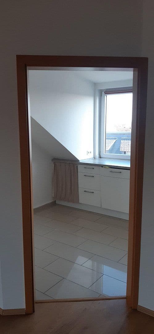 Prenájom bytu 2-izbový 68 m², Gärtnerstr. 24-26, Duisburg, Severné Porýnie - Westfálsko Prenájom bytu 2-izbový 68 m², Gärtnerstr. 24-26, Duisburg, Severné Porýnie - Westfálsko