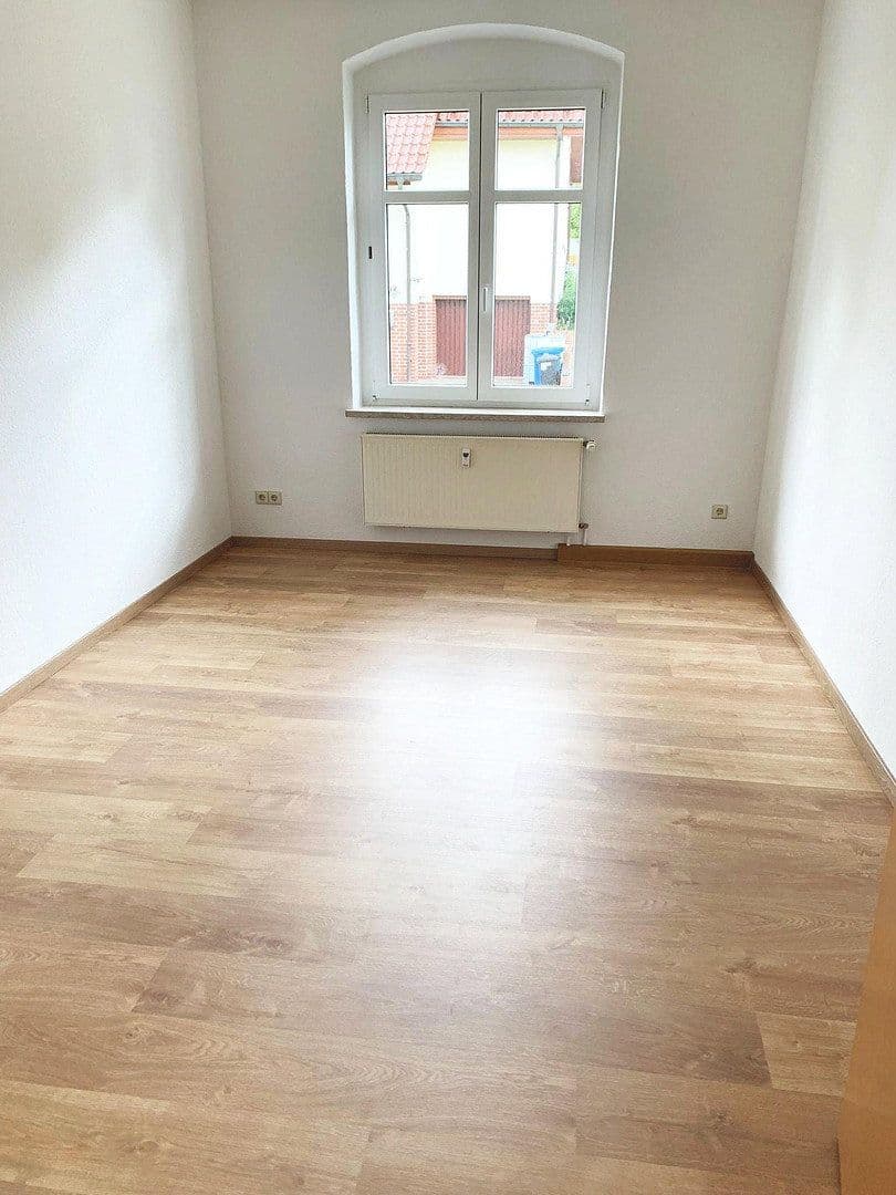 Prenájom bytu 2-izbový 56 m², Abteistraße 13, Oberlungwitz, Sasko Prenájom bytu 2-izbový 56 m², Abteistraße 13, Oberlungwitz, Sasko