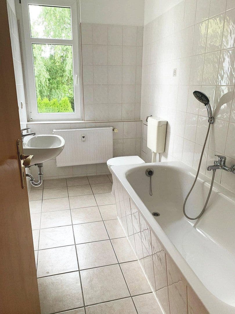 Prenájom bytu 2-izbový 56 m², Abteistraße 13, Oberlungwitz, Sasko Prenájom bytu 2-izbový 56 m², Abteistraße 13, Oberlungwitz, Sasko