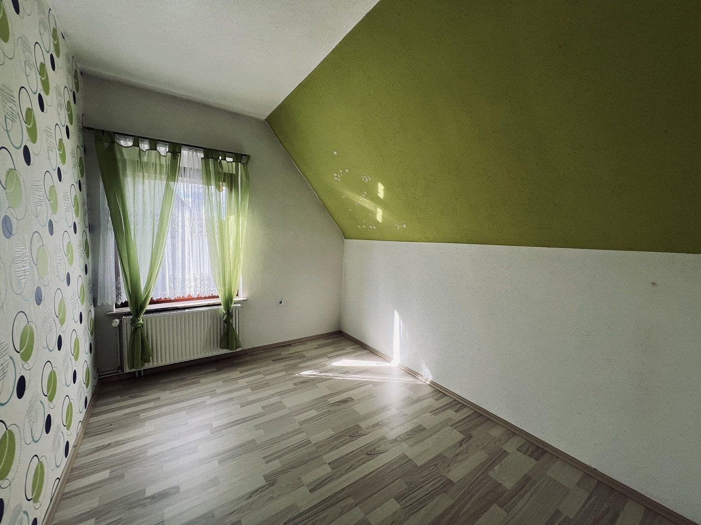 Predaj domu 116 m², pozemek 891 m², Rhönblick, Durínsko Predaj domu 116 m², pozemek 891 m², Rhönblick, Durínsko