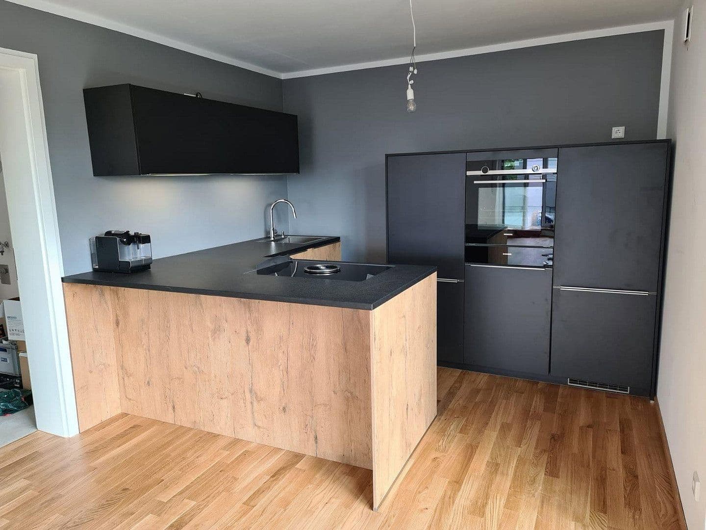 Prenájom bytu 2-izbový 79 m², Nürnberg, Bavorsko Prenájom bytu 2-izbový 79 m², Nürnberg, Bavorsko