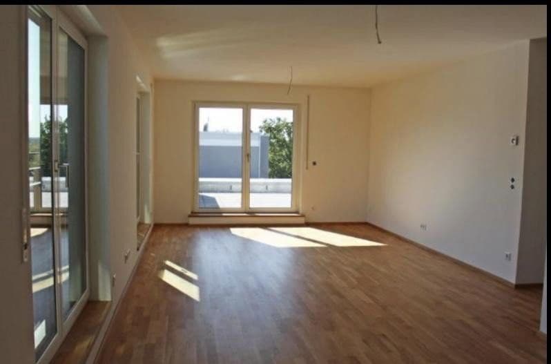 Prenájom bytu 2-izbový 79 m², Nürnberg, Bavorsko Prenájom bytu 2-izbový 79 m², Nürnberg, Bavorsko