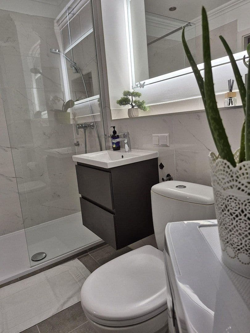 Prenájom bytu 2-izbový 60 m², Am Mühlengraben 24, Wolfsburg, Dolné Sasko Prenájom bytu 2-izbový 60 m², Am Mühlengraben 24, Wolfsburg, Dolné Sasko