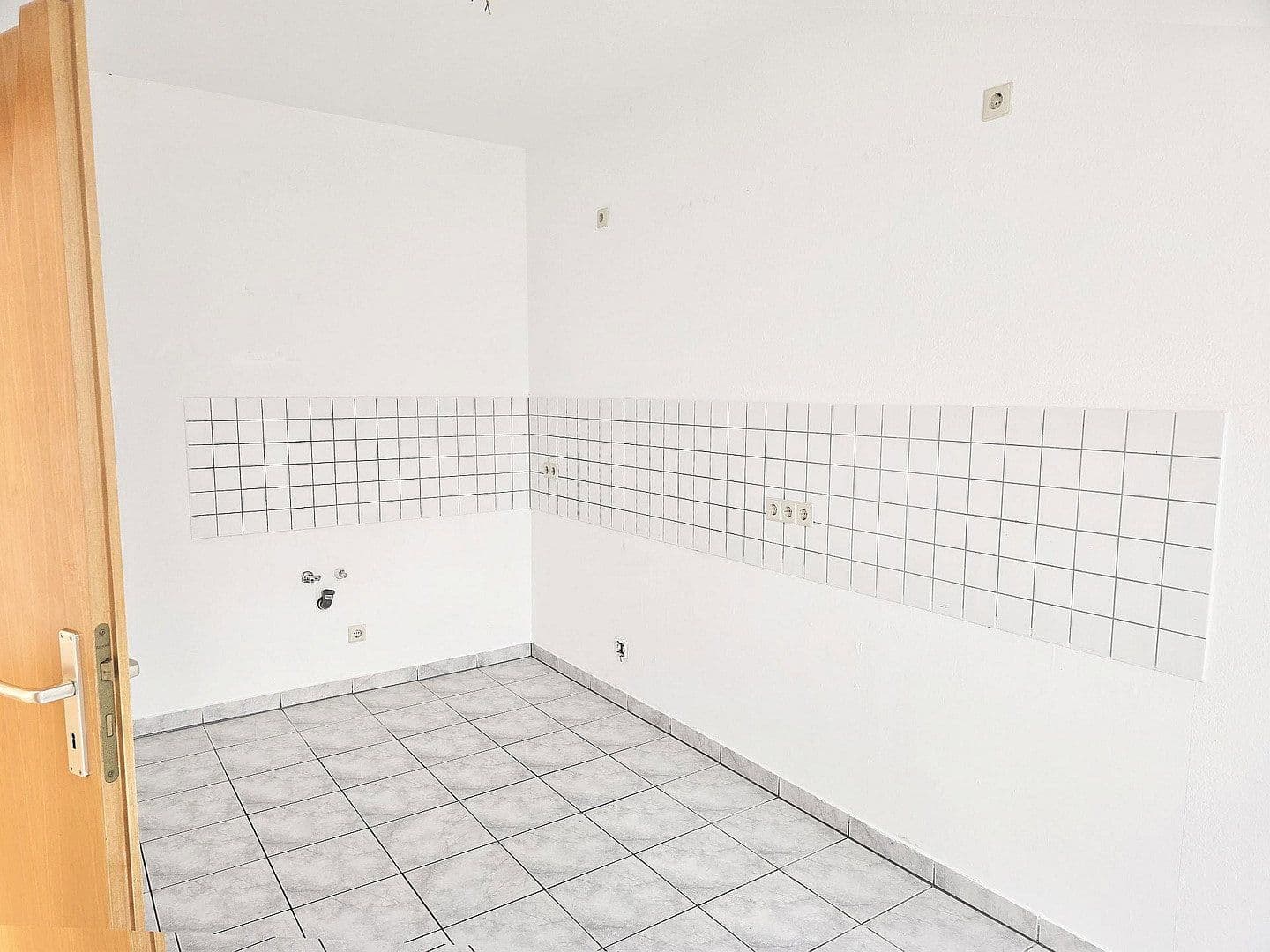 Prenájom bytu 3-izbový 67 m², Conrad Clauß Straße 20, Hohenstein-Ernstthal, Sasko Prenájom bytu 3-izbový 67 m², Conrad Clauß Straße 20, Hohenstein-Ernstthal, Sasko