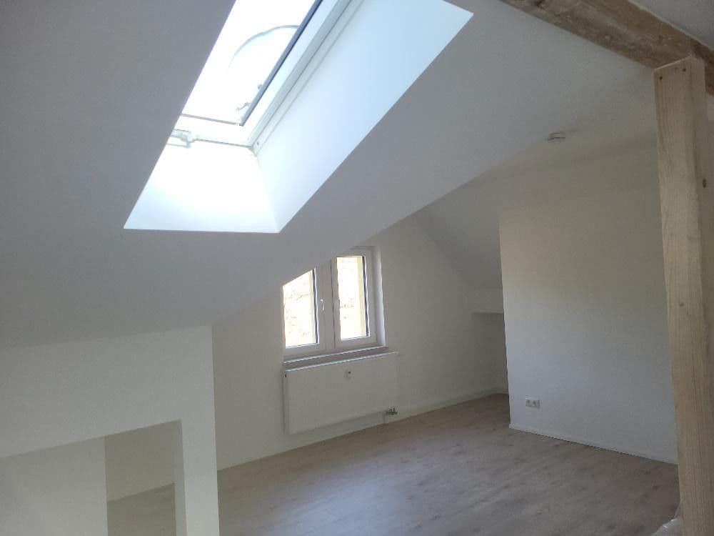 Prenájom bytu 4-izbový 107 m², Waldstraße 12, Greiz, Durínsko Prenájom bytu 4-izbový 107 m², Waldstraße 12, Greiz, Durínsko