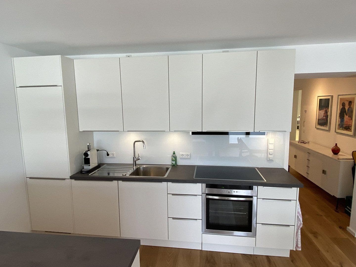 Prenájom bytu 3-izbový 80 m², Bernhardstr. 147, Köln, Severné Porýnie - Westfálsko Prenájom bytu 3-izbový 80 m², Bernhardstr. 147, Köln, Severné Porýnie - Westfálsko