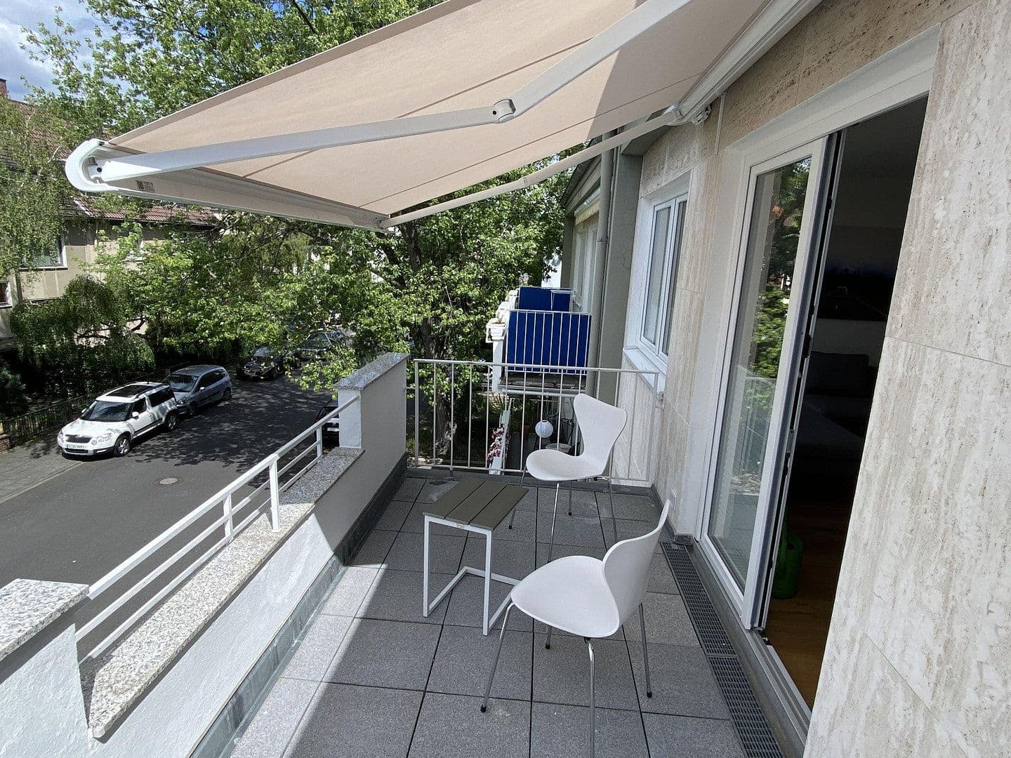 Prenájom bytu 3-izbový 80 m², Bernhardstr. 147, Köln, Severné Porýnie - Westfálsko Prenájom bytu 3-izbový 80 m², Bernhardstr. 147, Köln, Severné Porýnie - Westfálsko