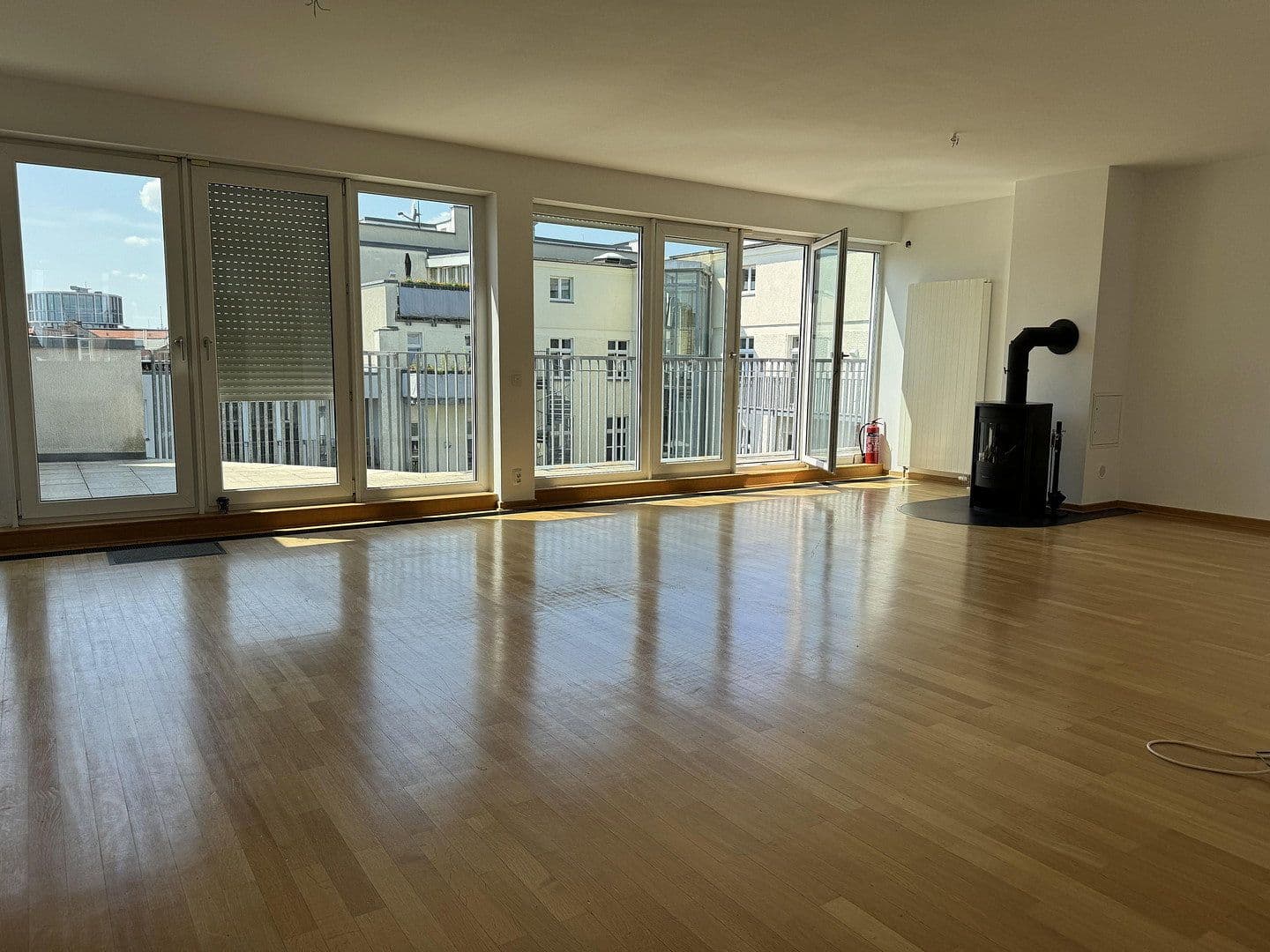 Predaj bytu 5-izbový 198 m², Albrechtstraße, Berlin, Berlín Predaj bytu 5-izbový 198 m², Albrechtstraße, Berlin, Berlín