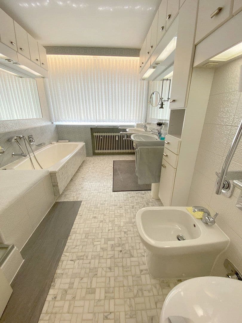 Prenájom kancelárie 245 m², Kneippstraße 9, Würselen, Severné Porýnie - Westfálsko Prenájom kancelárie 245 m², Kneippstraße 9, Würselen, Severné Porýnie - Westfálsko