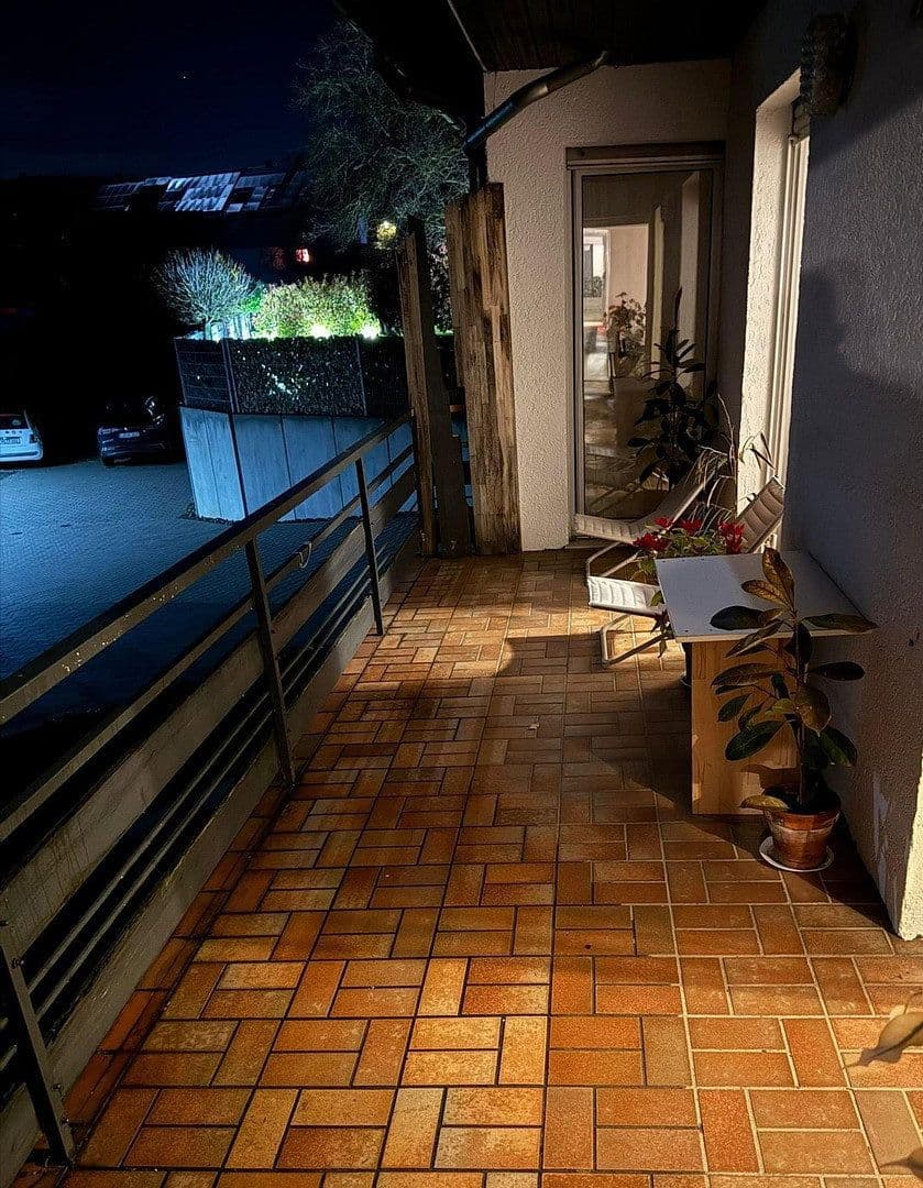 Prenájom bytu 5-izbový 136 m², Kaiserslautern-Morlautern, Porýnie-Falcko Prenájom bytu 5-izbový 136 m², Kaiserslautern-Morlautern, Porýnie-Falcko