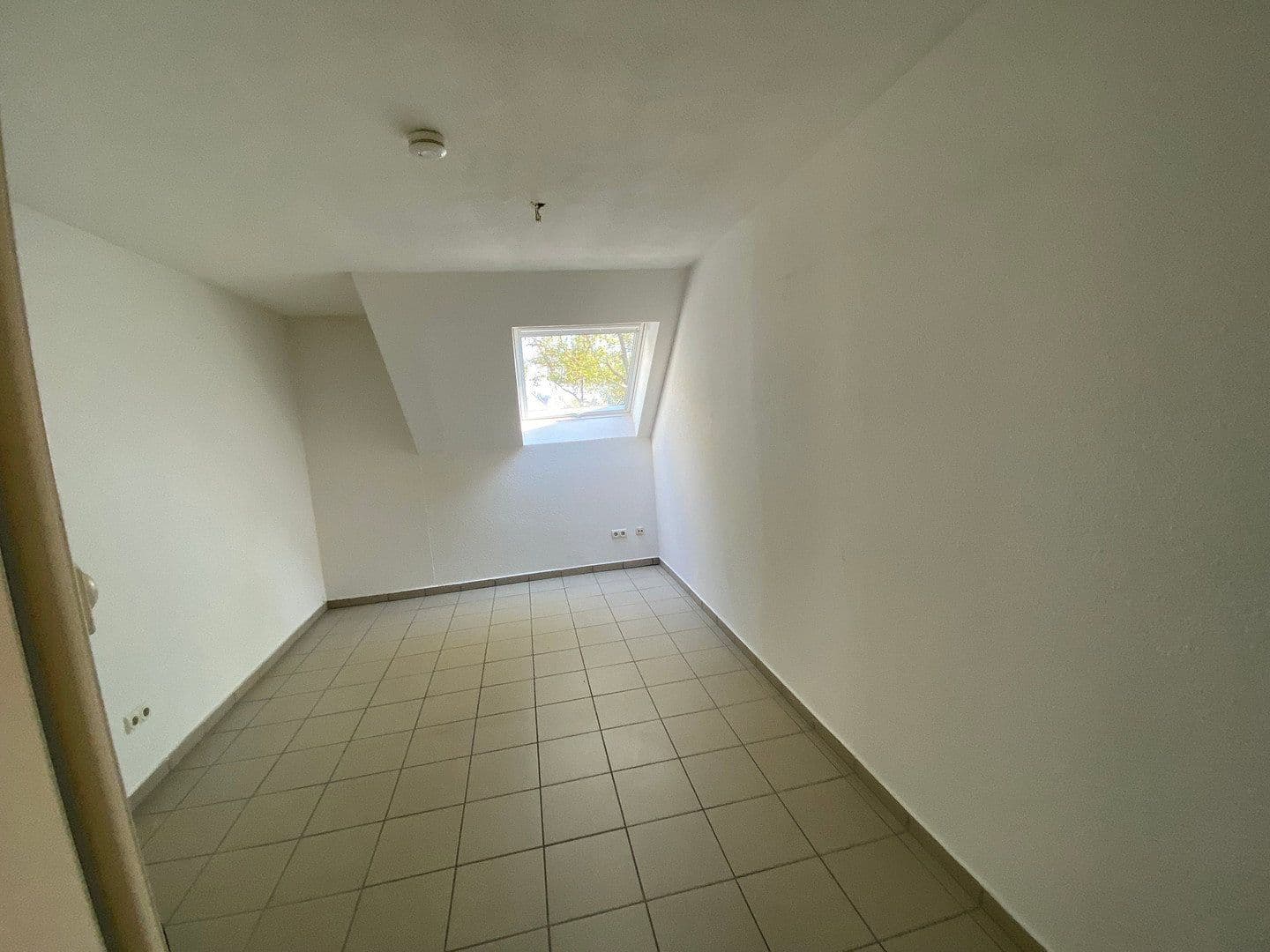 Prenájom bytu 3-izbový 67 m², Bitterstraße 22, Köln, Severné Porýnie - Westfálsko Prenájom bytu 3-izbový 67 m², Bitterstraße 22, Köln, Severné Porýnie - Westfálsko